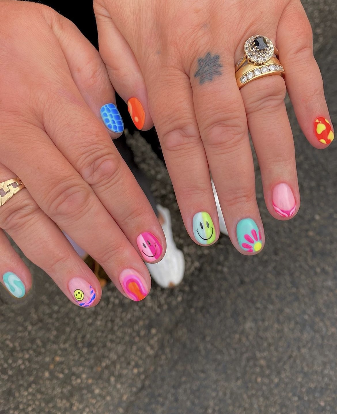 46+ Super Sweet Smiley Face Nails for Positive Vibes - ♡ July Blossom